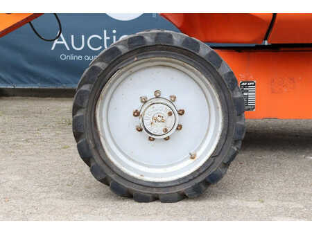 Teleskopická plošina 2005  JLG 600AJ (9)