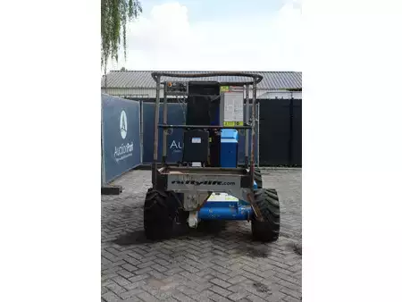 Kloubová pracovní plošina 2019  Niftylift HR12D 4WD (6)