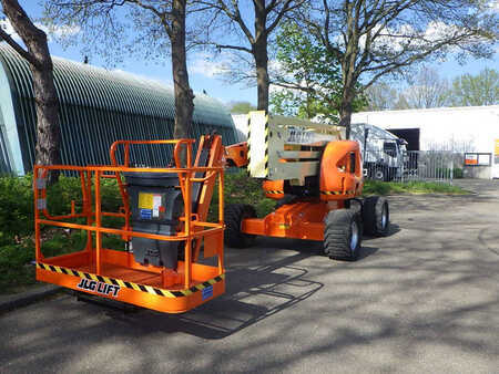 Fler stegs bom 2013 JLG 450AJ (2)