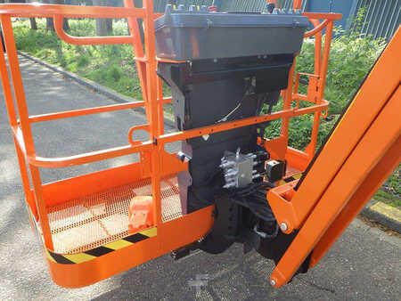 Fler stegs bom 2013 JLG 450AJ (6)