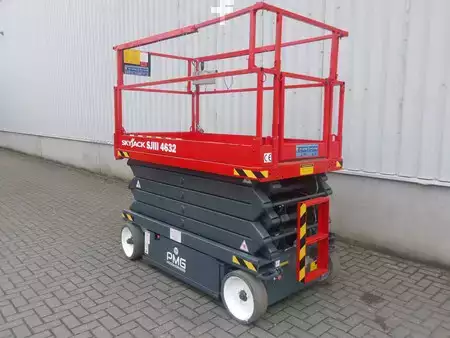Piattaforme aeree a pantografo 2015  Skyjack SJ4632 (3)