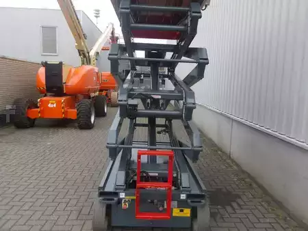 Piattaforme aeree a pantografo 2015  Skyjack SJ4632 (8)