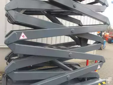 Piattaforme aeree a pantografo 2015  Skyjack SJ4632 (9)