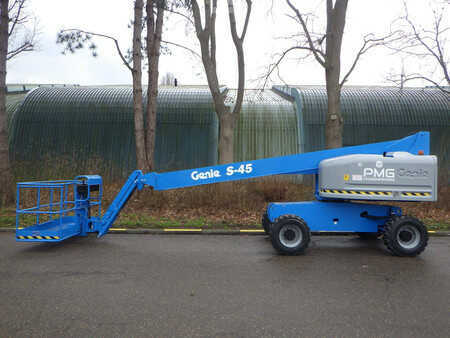 Telescopic boom 2015  Genie S-45 (1)