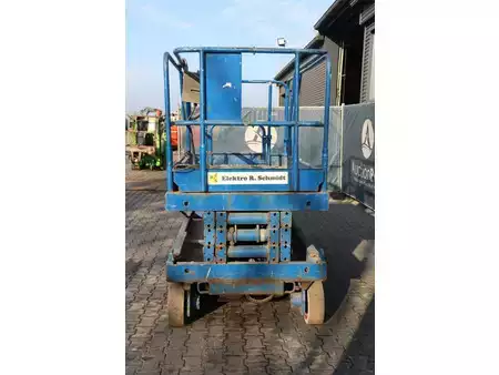 Schaarhoogwerker - UpRight  (5)