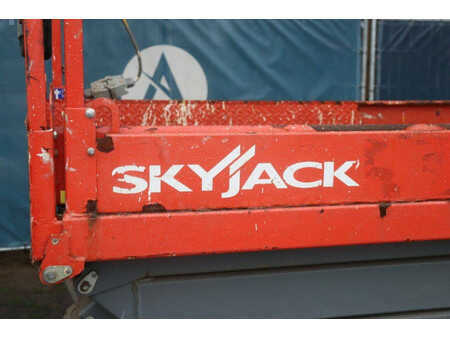 Piattaforme aeree a pantografo 2016  Skyjack SJIII 4632 (10)