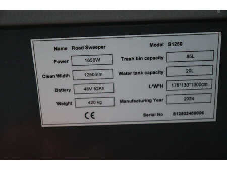 Kehrmaschine 2024  Westfield S1250 (12)