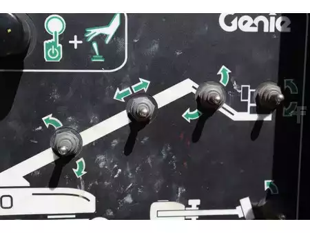 Piattaforme telescopiche 2012  Genie S-65 (38)