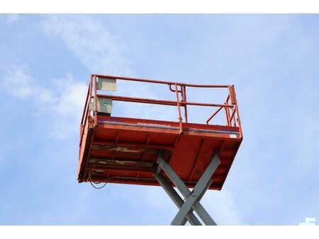 Schaarhoogwerker - Skyjack SJ6832RT (22)