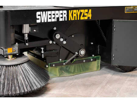 Pedestrian Sweeper 2024  Kremer KRYZS4 Zit (15)