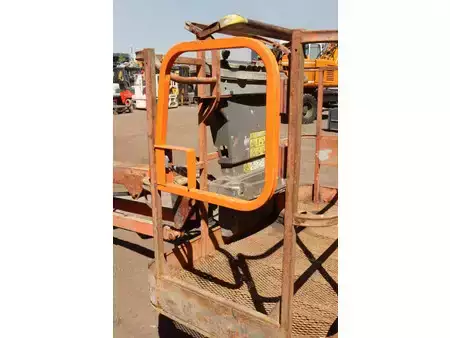 Telescopic Boom 2012  JLG 460SJ (12)