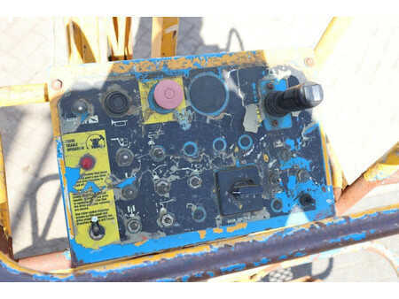 Plataforma Articulada 2002  Genie Z-34/22 (19)