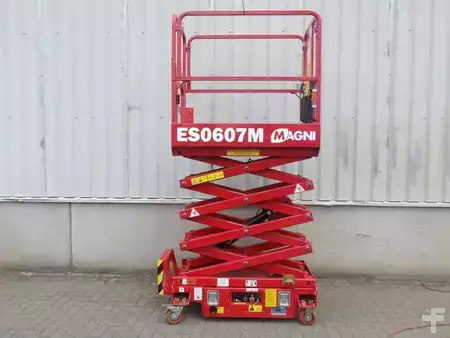 Scherenarbeitsbühne 2023  MAGNI ES0607M (4)