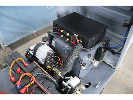 Veegmachine 2024  Westfield S1250 (14)