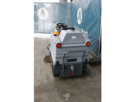 Veegmachine 2024  Westfield S1250 (4)