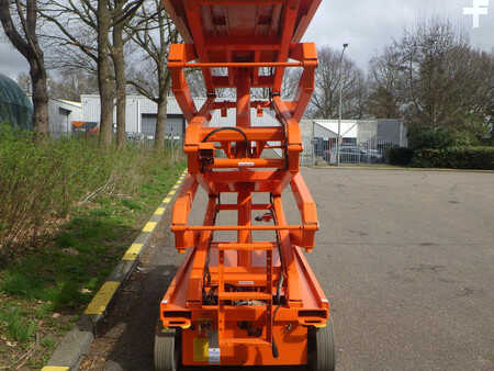 Podnośnik nożycowy 2011  Skyjack SJ4626 (8)