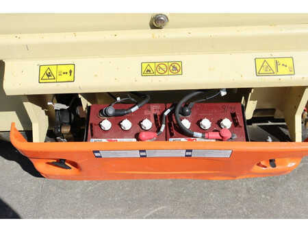 Piattaforme aeree a pantografo 2016  JLG 3246 ES (11)