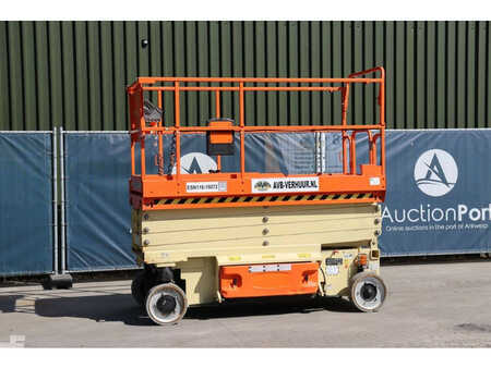 Scherenarbeitsbühne 2016  JLG 3246 ES (2)