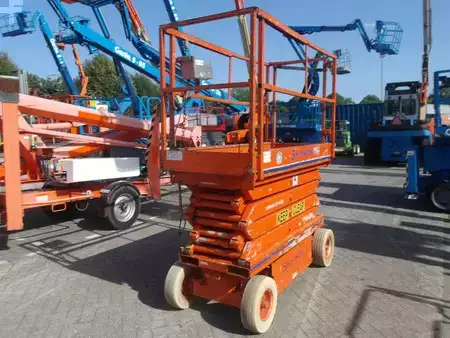 Levantamento tesoura - Skyjack SJ3219 (2)