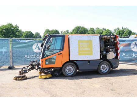 Zamiatarka 2011  Aebi AEBI MFH2500 (1)