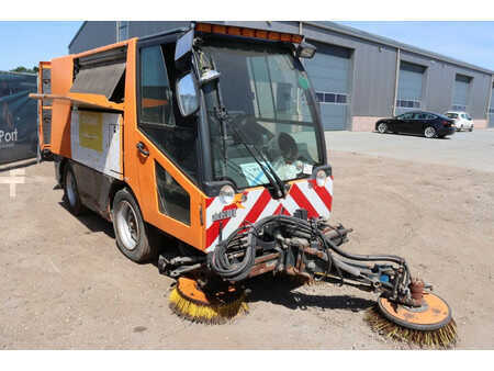 Zamiatarka 2011  Aebi AEBI MFH2500 (6)