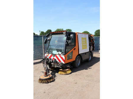 Zamiatarka 2011  Aebi AEBI MFH2500 (8)