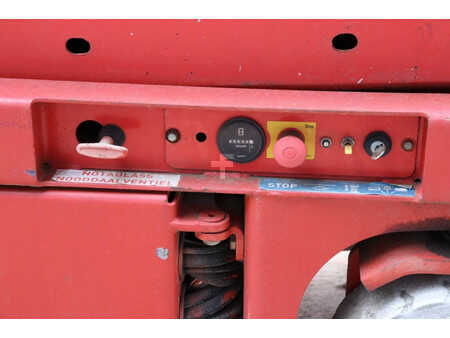 Scherenarbeitsbühne 2004  Genie GS2632 (17)