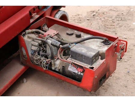 Scherenarbeitsbühne 2004  Genie GS2632 (19)