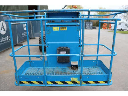 Gelenkteleskopbühne 2010  Genie Z-45/25 (7)