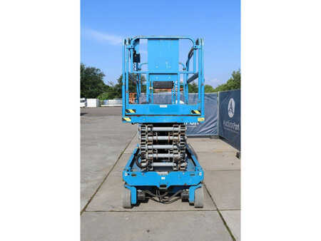 Piattaforme aeree a pantografo 2013  Genie GS4047 (5)