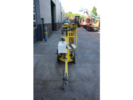 Piattaforme aeree trainabili 2008  Niftylift 90 MAC (7)