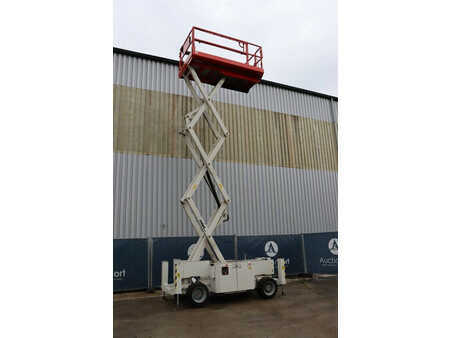 Piattaforme aeree a pantografo 2013  Genie GS-2669 (21)