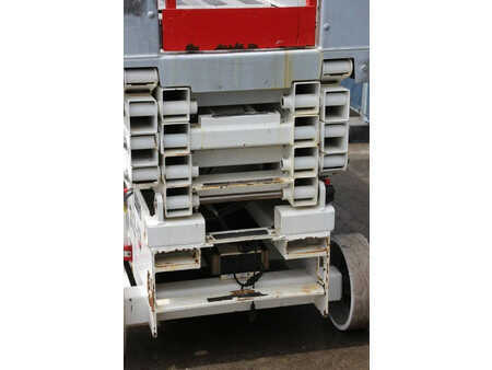 Scissor lift 2009  JLG 3246ES (14)