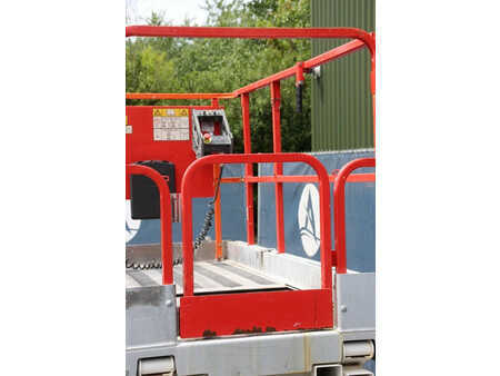 Scissor lift 2009  JLG 3246ES (15)