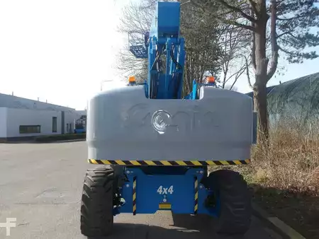 Teleskopická plošina 2012  Genie S-85 (11)