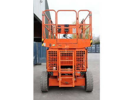 Scissor lift 2015  JLG 3369LE (7)