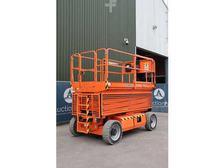 Scissor lift 2015  JLG 3369LE (8)