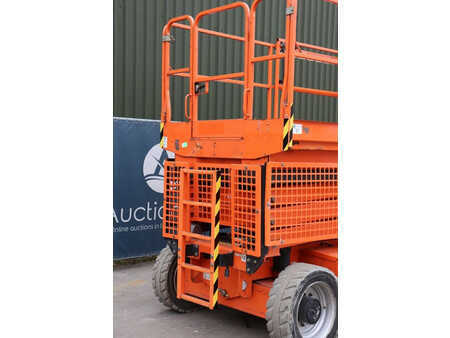 Scissor lift 2015  JLG 3369LE (9)