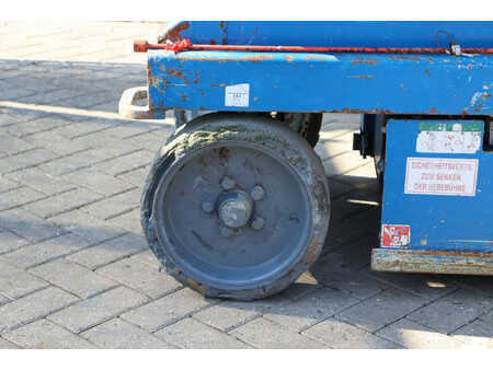 Scissor lift 2015  Skyjack SJIII 3226 (11)