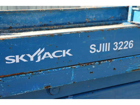 Scissor lift 2015  Skyjack SJIII 3226 (13)