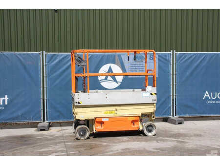 Scissor lift 2014  JLG 1930ES (1)