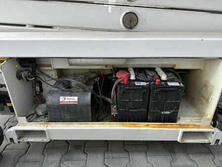 Piattaforme aeree a pantografo 2012  Holland-Lift ECOSTAR HL-11812 (4)