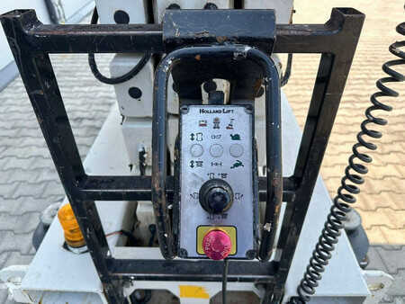 Piattaforme aeree a pantografo 2012  Holland-Lift ECOSTAR HL-11812 (6)