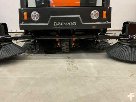 Pedestrian Sweeper 2024  Daewoo DAS100 (24)