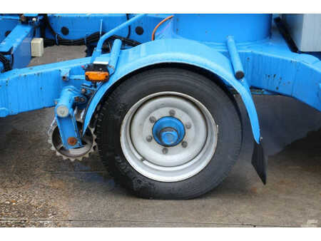 Aanhangerhoogwerker 2012  Teupen gepard 25t (19)
