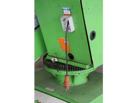 Articulating boom 2010  Niftylift HR12 NE (18)