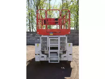 Pracovní plošina s nůžkovým zdvihem 2014  JLG M3369 (5)