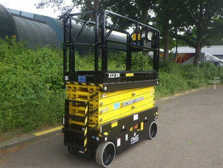 Scissor lift 2015  AIRO X12EN (2)