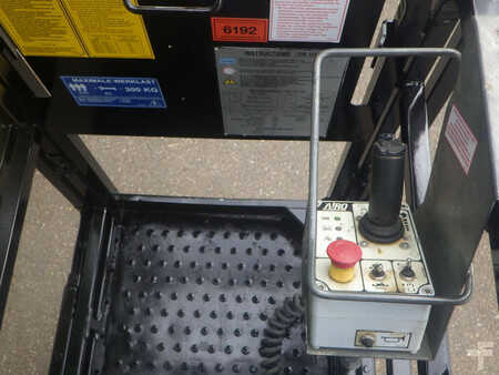 Scissor lift 2015  AIRO X12EN (4)