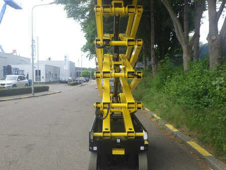 Scissor lift 2015  AIRO X12EN (8)